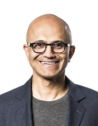 376px-MS-Exec-Nadella-Satya-2017-08-31-22_(cropped)